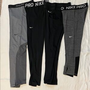 Set of 4 Nike Pro Leggings size small